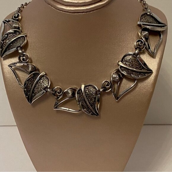 SARAH COVENTRY SAC NECKLACE VINTAGE RETRO SILVER TONE LEAF LEAVES COLLAR 18” - Picture 3 of 7